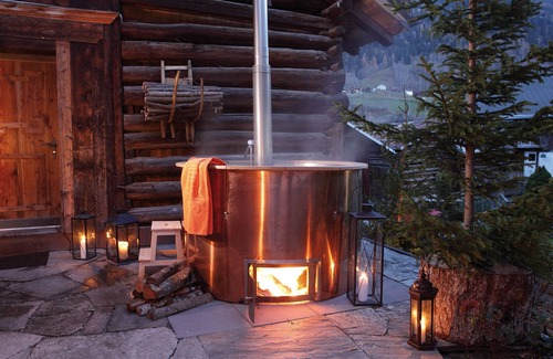 Surcasti Ski Chalet | Holiday house Surcasti for 1 - 8 persons with 4 bedrooms - Holiday house