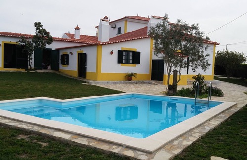 Ericeira House | Holiday house w/ garden and small swimming pool - Look for the Autumn Promotion!