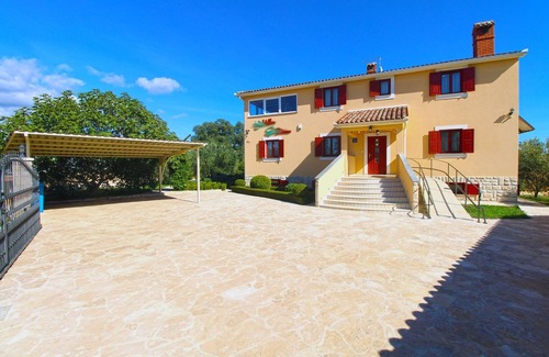 Sisan House | Holiday house with a swimming pool Šišan, Medulin (K-20775)