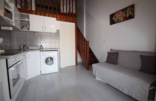 Portiragnes-Plage House | Holiday house with airco bedrooms, for 4 persons, residence LES MARINES, at only 150m from the.