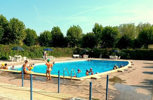 Lido di Pomposa House | Holiday house with large garden in residence with swimming pool - Villa Elena