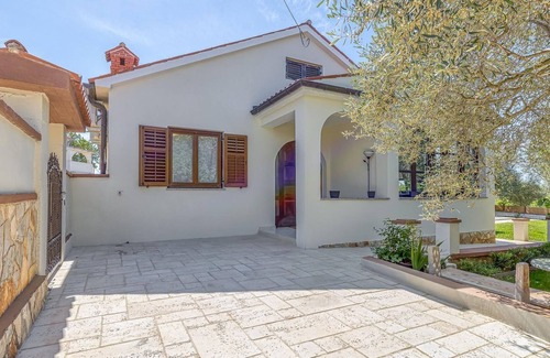 Smoljanci Cabin | Holiday House with private pool and garden in Smoljanci, for 6- 8 persons