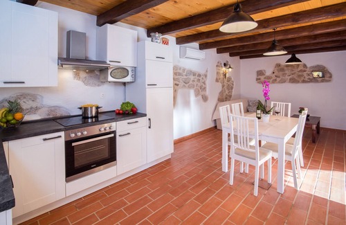Garica Villa | Holiday house with pool, whirlpool and sauna