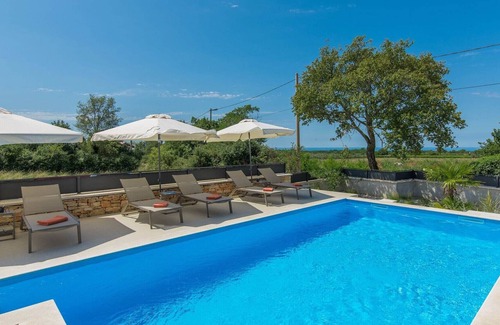 Labinci Cabin | Holiday House with private pool in a quiet location with garden and grill
