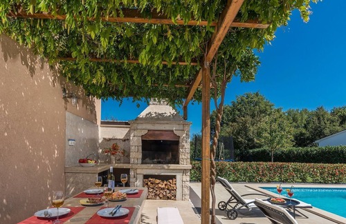 Sveta Nedelja Cabin | Holiday house with private pool, fenced garden and covered barbecue terrace