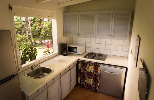 Bouillante Cottage | Holiday house with swimming pool in a tropical garden, beach at 2km