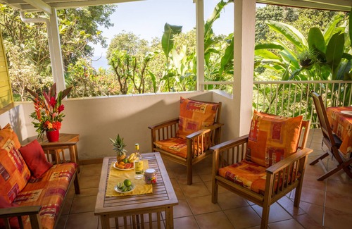 Bouillante Cottage | Holiday house with swimming pool in a tropical garden, beach at 2km