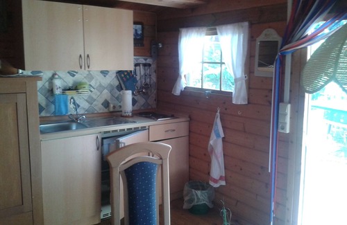 Westeraccumersiel Cabin | Holiday in a simple, rustic log cabin, beach about 1000 meters, sun terrace