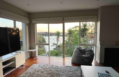 Northwood House | Holiday in this beautiful harbourside retreat.