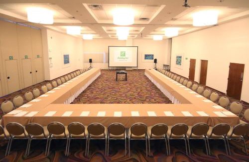 La Poza Hotel | Holiday Inn Acapulco La Isla by IHG