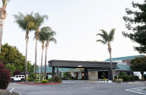 Dublin Hotel | Holiday Inn Dublin - Pleasanton by IHG