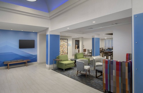 Jacksonville Beach Hotel | Holiday Inn Express Jacksonville Beach by IHG