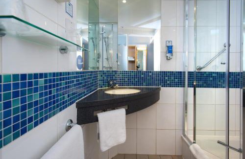Cambridge Hotel | Holiday Inn Express Cambridge by IHG