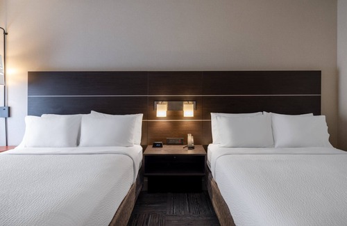 Corydon Hotel | Holiday Inn Express Corydon by IHG