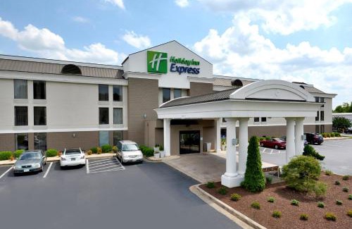 Danville Hotel | Holiday Inn Express Danville by IHG