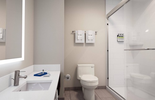 Evansville Hotel | Holiday Inn Express Evansville West by IHG