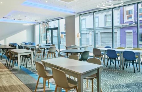 Grimsby Hotel | Holiday Inn Express Grimsby by IHG