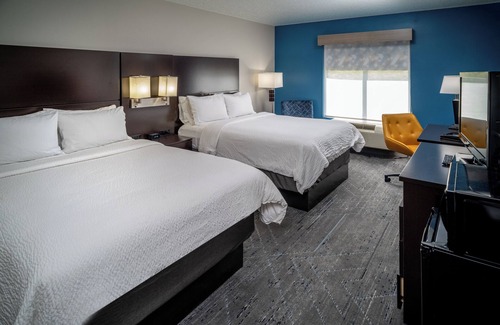 Nitro Hotel | Holiday Inn Express Hotel & Suites Cross Lanes by IHG
