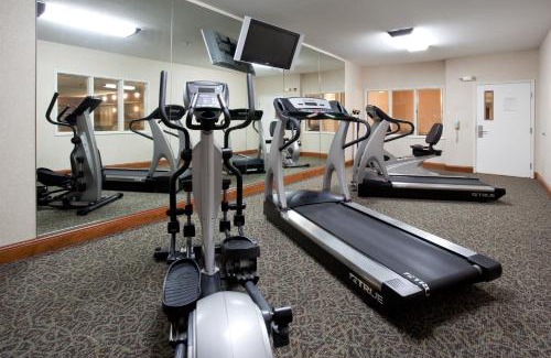 Fort Collins Hotel | Holiday Inn Express Hotel & Suites Fort Collins by IHG