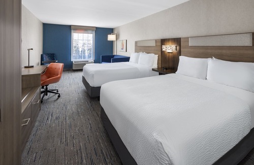 Brattleboro Hotel | Holiday Inn Express Hotel & Suites Brattleboro by IHG