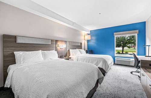 Deepwater Hotel | Holiday Inn Express Hotel & Suites Carneys Point by IHG