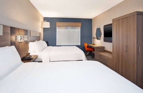 Belleville Hotel | Holiday Inn Express Hotel & Suites Belleville by IHG