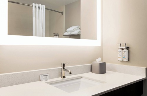 Irondale Hotel | Holiday Inn Express Hotel & Suites Birmingham-Irondale(East) by IHG