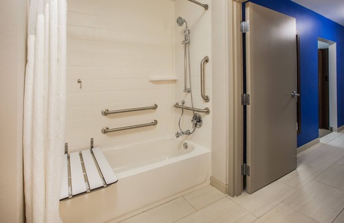 Vestal Hotel | Holiday Inn Express Hotel & Suites Vestal by IHG