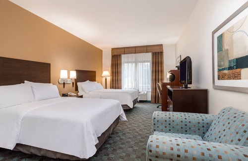 Canton Hotel | Holiday Inn Express Hotel & Suites Canton by IHG