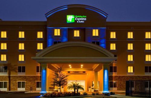 Largo Hotel | Holiday Inn Express Hotel & Suites Largo-Clearwater by IHG