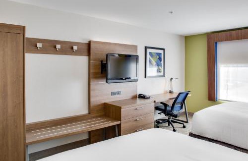 Chickasha Hotel | Holiday Inn Express Hotel & Suites Chickasha by IHG
