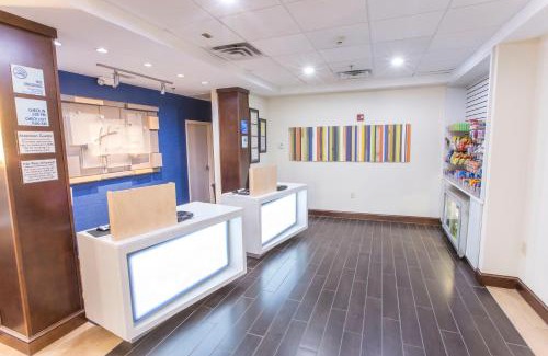 McDonough Hotel | Holiday Inn Express Hotel & Suites McDonough by IHG