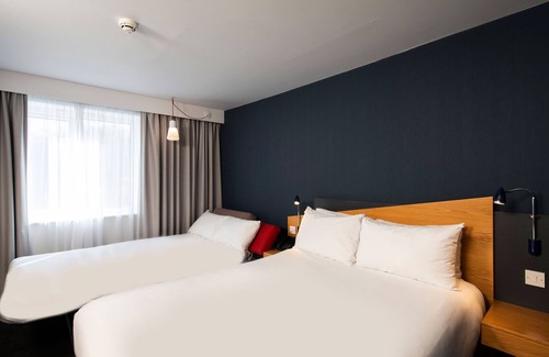 Lichfield Hotel | Holiday Inn Express Lichfield by IHG