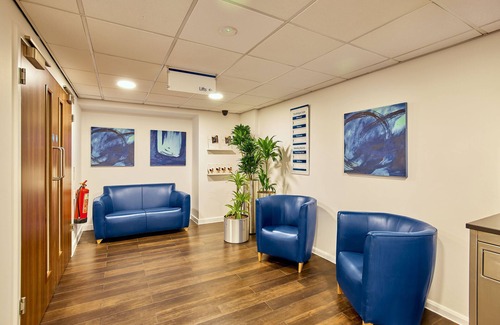 Stratford and New Town Hotel | Holiday Inn Express London - Stratford by IHG