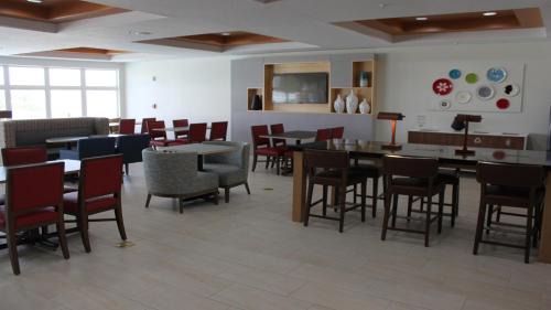 Davenport Hotel | Holiday Inn Express Orlando - South Davenport by IHG