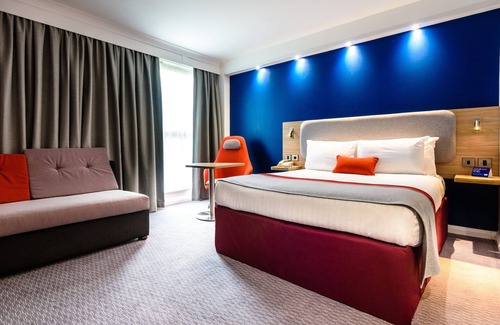 Portsmouth Hotel | Holiday Inn Express Portsmouth - Gunwharf Quays by IHG