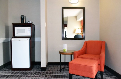 Red Deer Hotel | Holiday Inn Express Red Deer by IHG