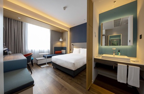 Xuhui Hotel | Holiday Inn Express Shanghai Jiading New City by IHG
