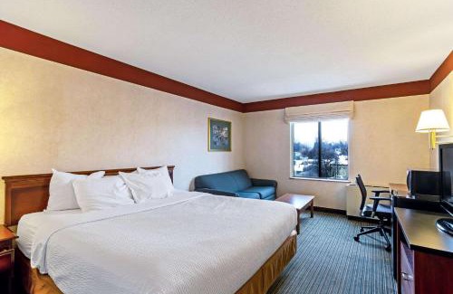 South Burlington Hotel | Holiday Inn Express South Burlington - Downtown by IHG
