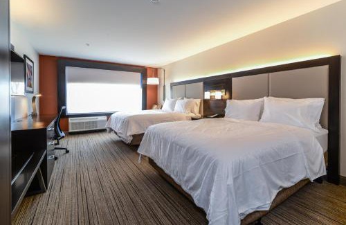 Allen Park Hotel | Holiday Inn Express & Suites Allen Park by IHG