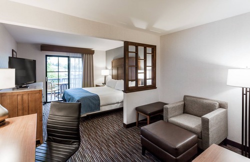 Carpinteria Hotel | Holiday Inn Express & Suites Carpinteria by IHG