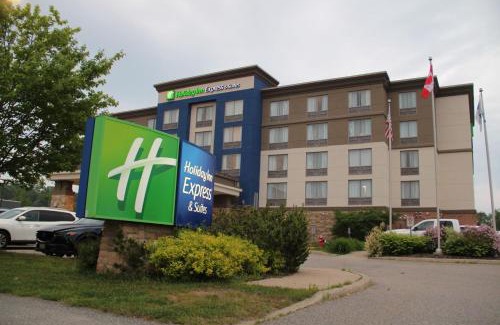 Huntsville Hotel | Holiday Inn Express & Suites Huntsville by IHG