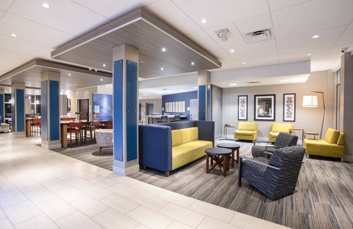 Brighton Hotel | Holiday Inn Express & Suites Denver Ne - Brighton by IHG