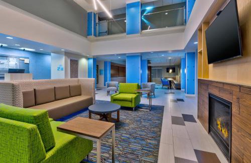 Effingham Hotel | Holiday Inn Express & Suites - Effingham by IHG