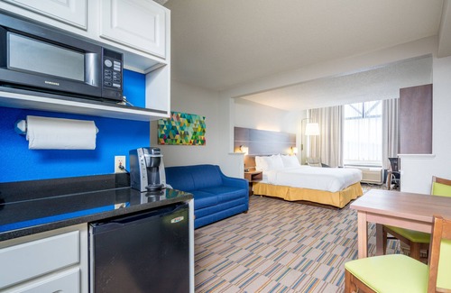 Milford Hotel | Holiday Inn Express & Suites Quakertown - Allentown Area by IHG