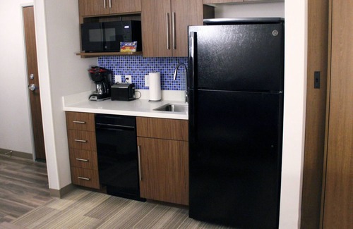 Eau Claire Hotel | Holiday Inn Express & Suites Eau Claire West I-94 by IHG