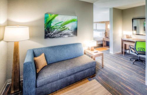 Westlake Hotel | Holiday Inn Express & Suites Cleveland/Westlake by IHG