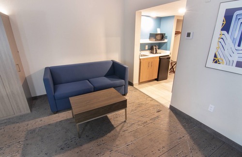 Davie Hotel | Holiday Inn Express & Suites Ft. Lauderdale Airport West by IHG