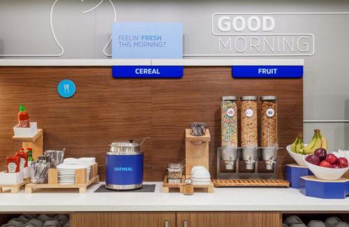 Lacey Hotel | Holiday Inn Express & Suites Lacey - Olympia by IHG