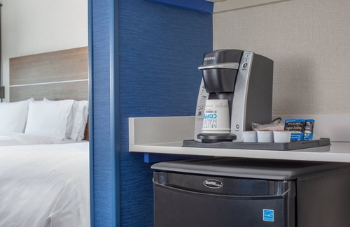 Chico Hotel | Holiday Inn Express & Suites Chico by IHG